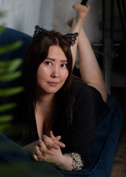 Проститутка Нора